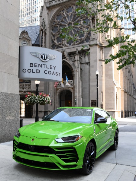 2022 Lamborghini Urus 