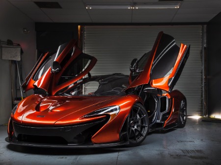 2014 McLaren P1 