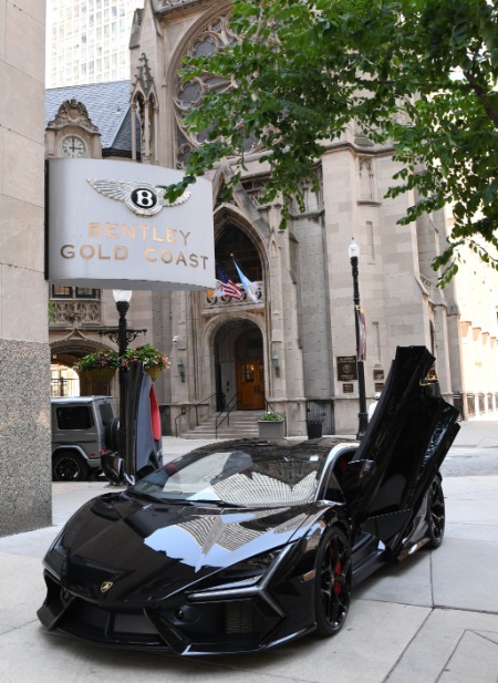 2024 Lamborghini Revuelto 