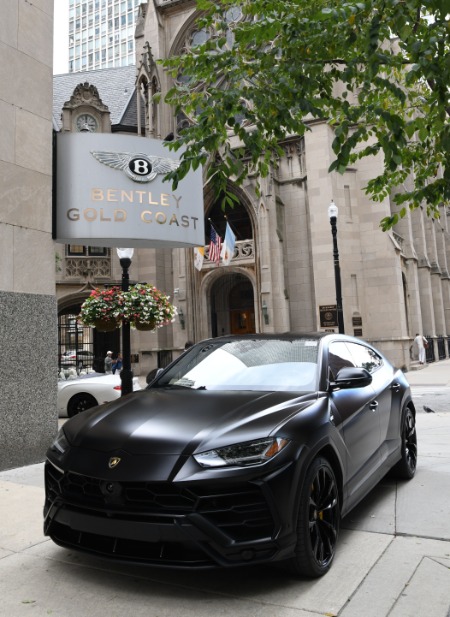 2021 Lamborghini Urus 