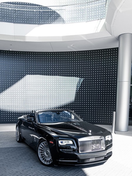 2017 Rolls-Royce Dawn 