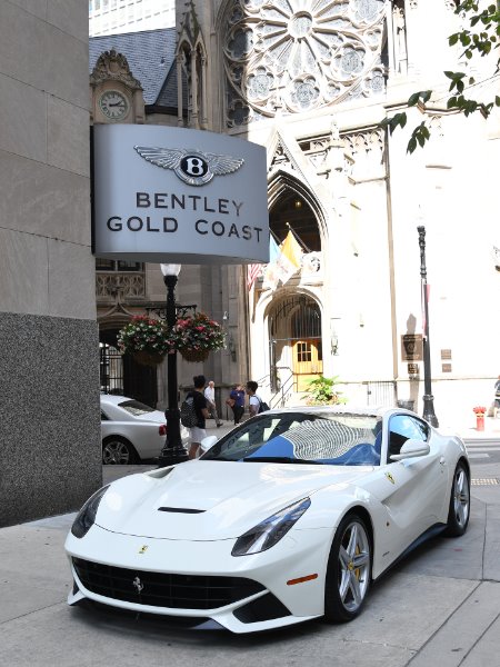 2015 Ferrari F12 berlinetta 