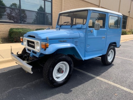 1974 TOYOTA LANDCRUISER FJ-40