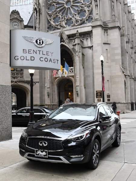 2017 INFINITI QX30 Premium