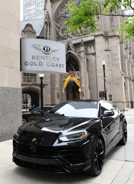 2022 Lamborghini Urus 